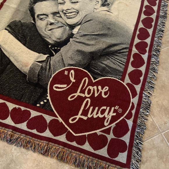 VTG I Love Lucy Lucille Ball Lucy Ricky Graphic Tapestry Woven Afghan 50" x 60" - Picture 5 of 16